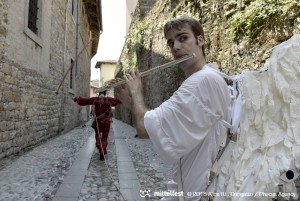 "Viaggio nel teatro vagante", un progetto di Giuliano Scabia con gli allievi dell'Accademia Nico Pepe di Udine (foto Alice Bl Durigatto/Phocus Agency 2015).